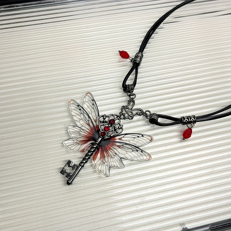Women’s Butterfly Wings Key Pendant Necklace Vintage Fashion Y2K Alloy Necklace