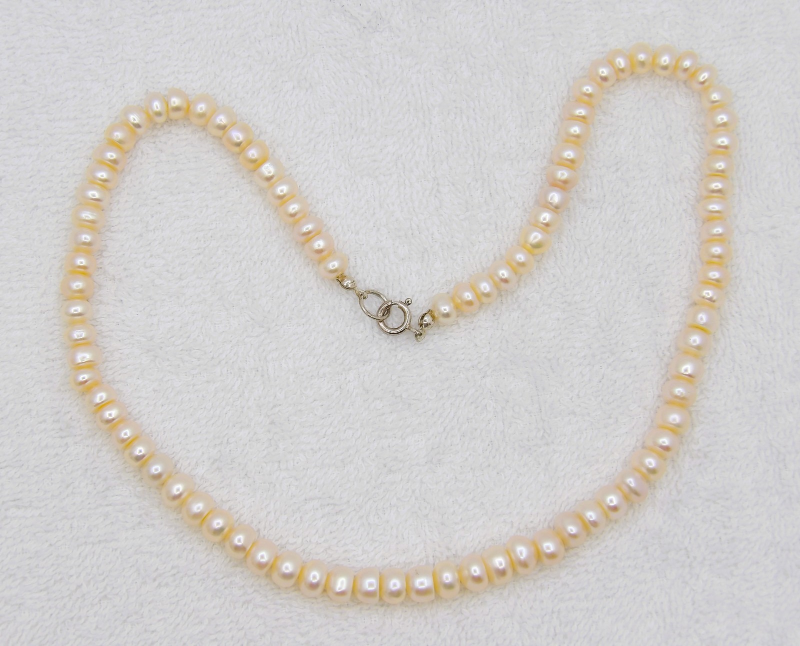 19 inches long Genuine peach button Freshwater Pearl Necklace NK823