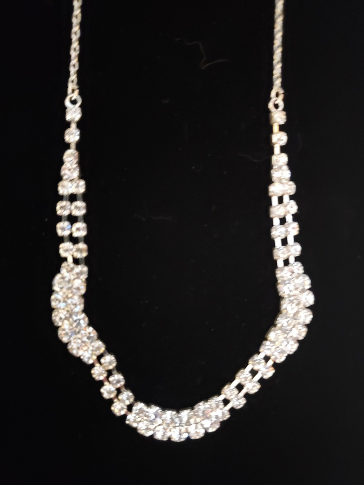 New Rhinestone Choker Collar Necklace Sparkle Silver Tone Necklace 15 – 18 in
