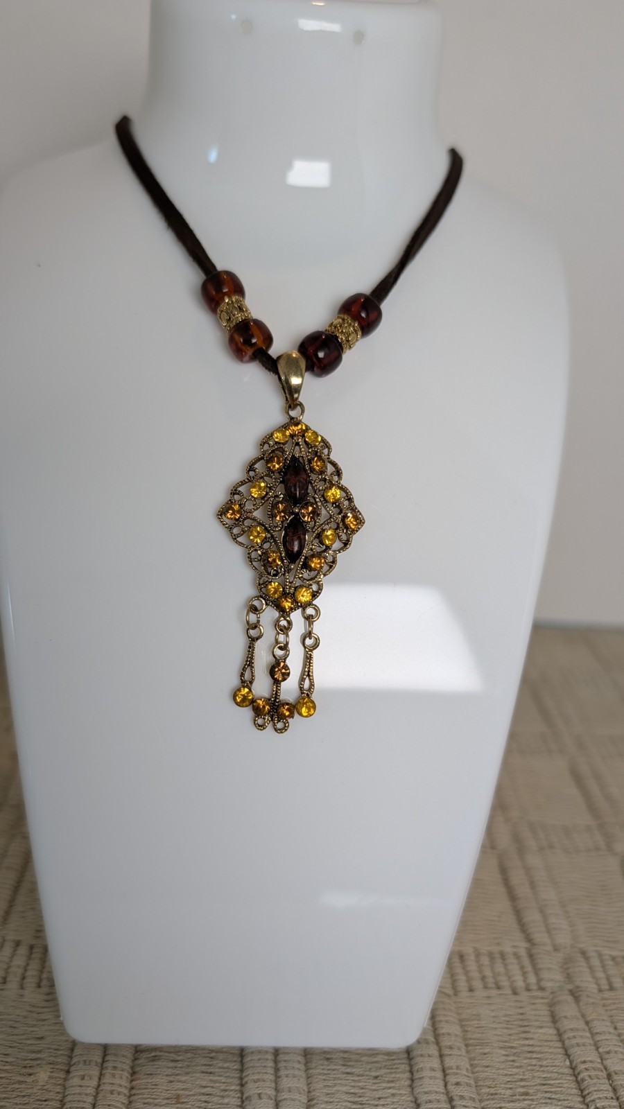 DESIGNER INSPIRED GOLDTONE CRYSTAL FAUX AMBER PENDANT 20 in LEATHER NECKLACE