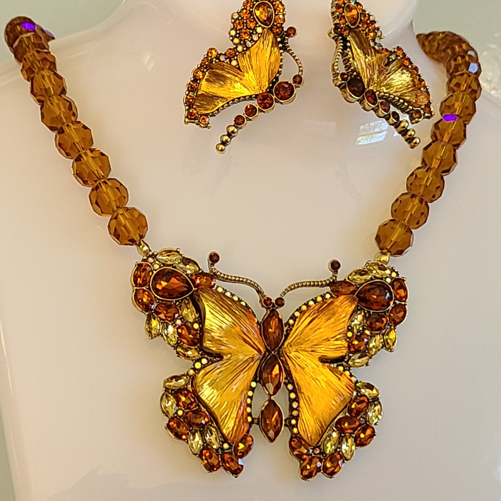MAGNIFICENT HUGE 2 3/4 ” BUTTERFLY NECKLACE AND EARRINGS SET FACETED CRYSTALS