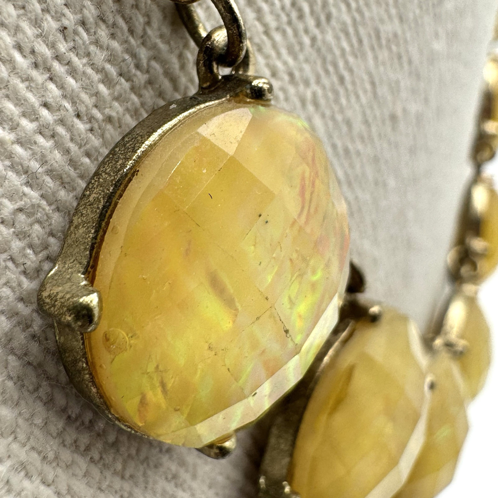 Yellow Statement Necklace Gold Tone Round Bezel Prong Faceted Foiled Beads 17.5″