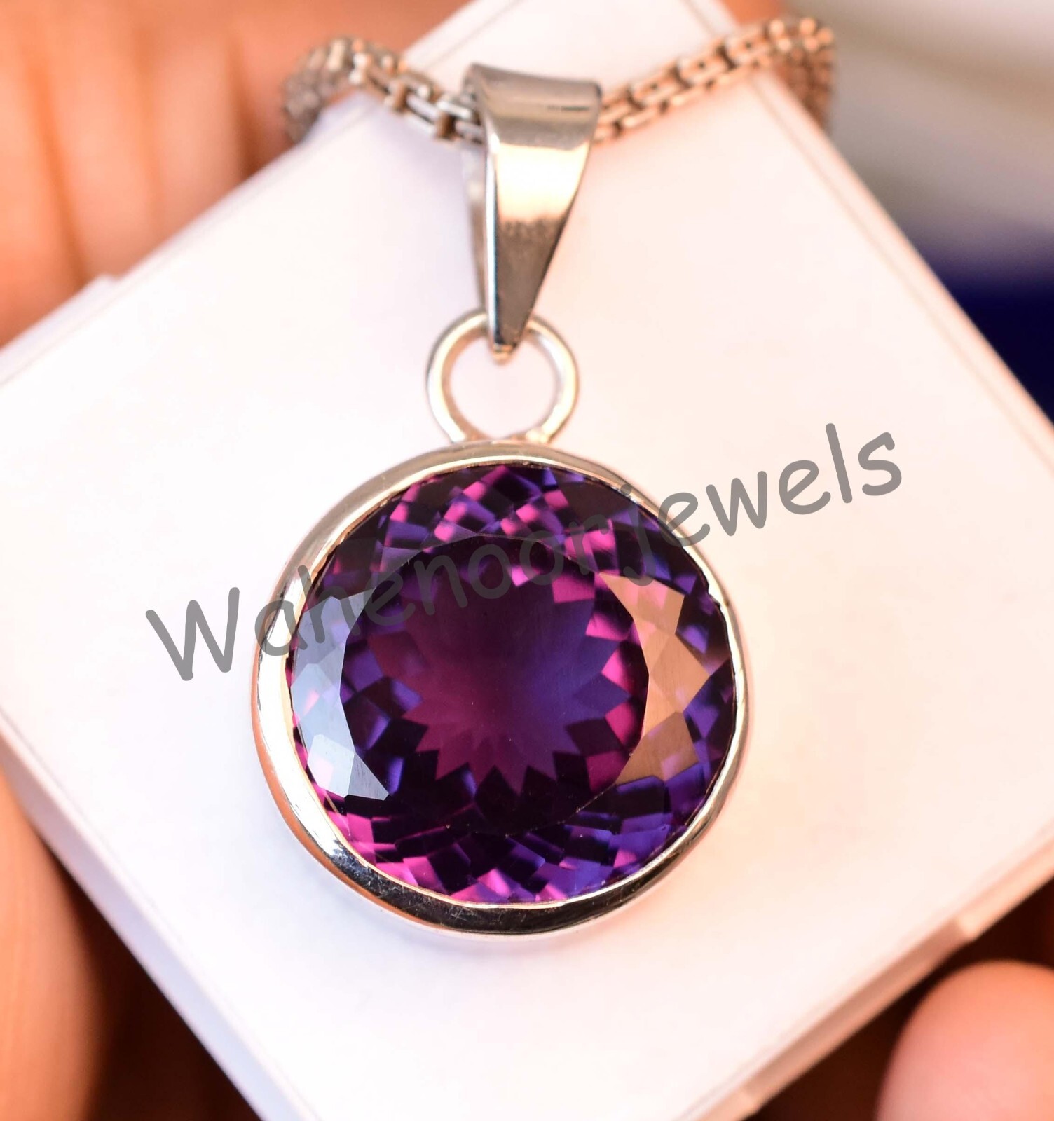 Natural Color Change Alexandrite 18MM Round 925 Sterling Silver Pendant Stunning