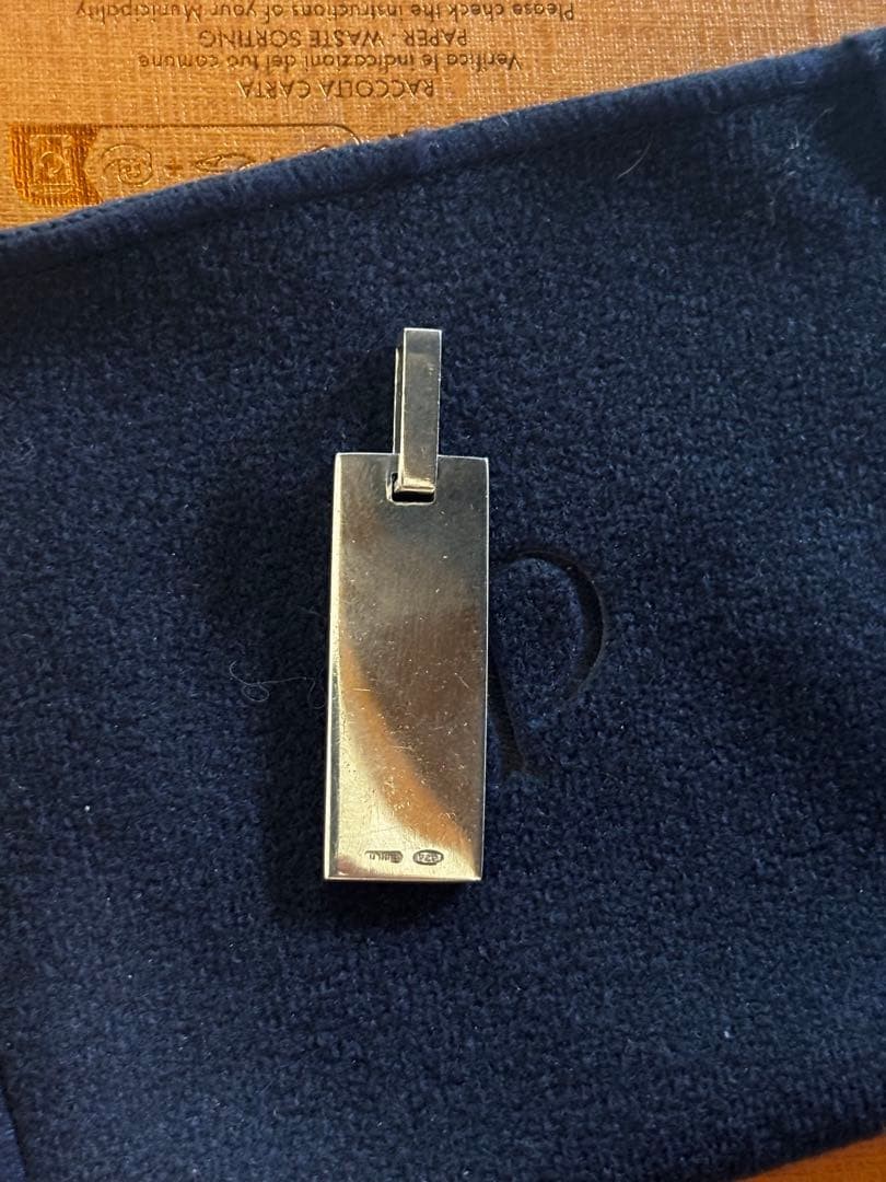 GUCCI Plate Pendant Top