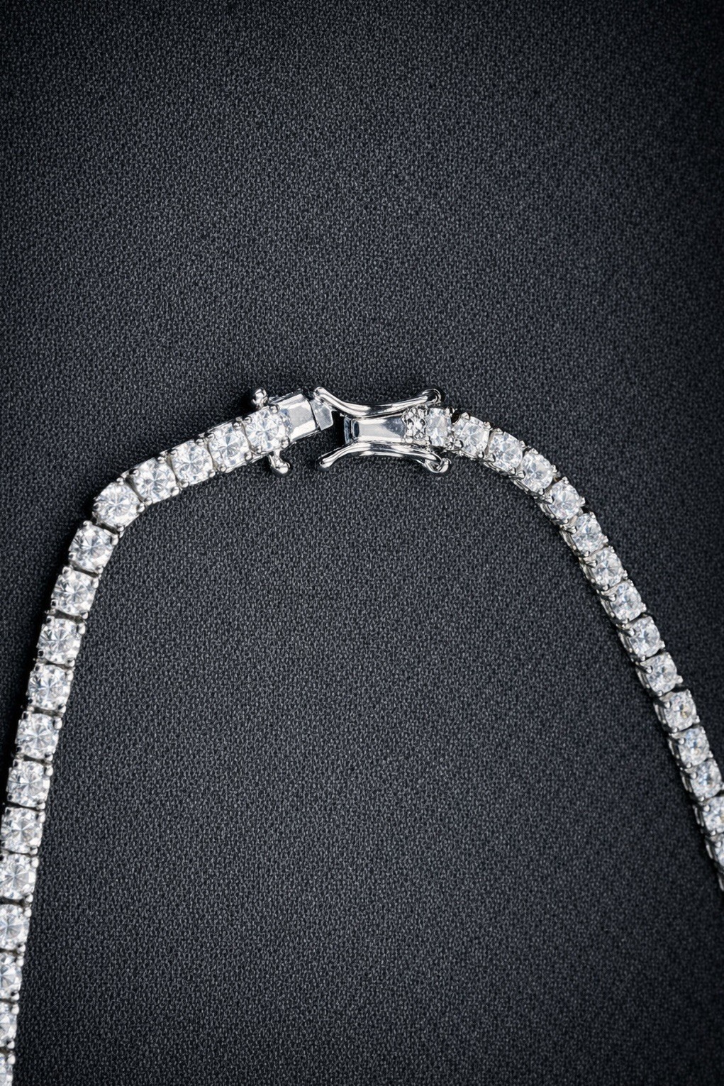 Brand new 22in CZ Tennis chain Necklace