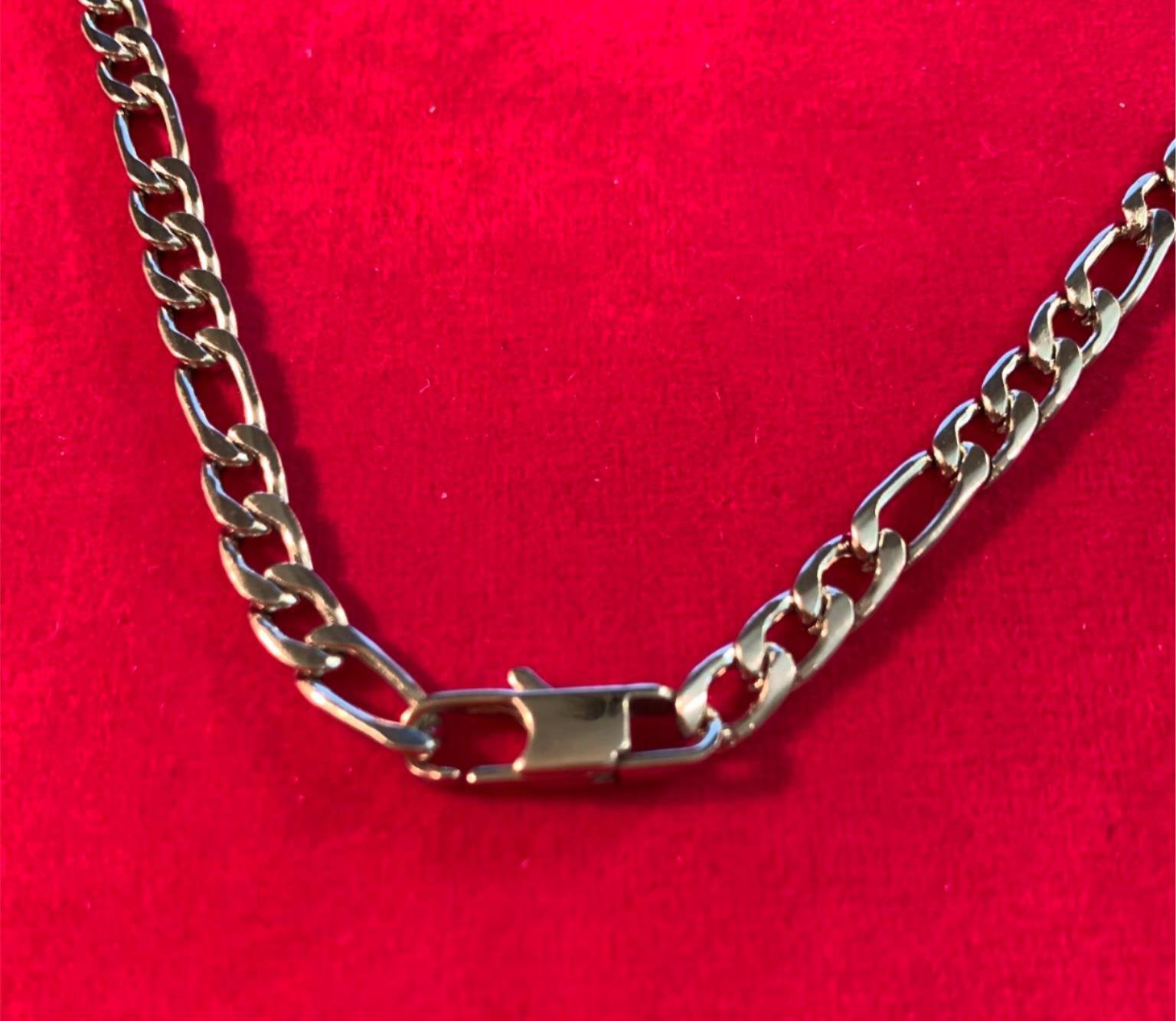 26 inch 5MM STAINLESS STEEL SILVER FIGARO NECKLACE WITH DESIGNER CLASP