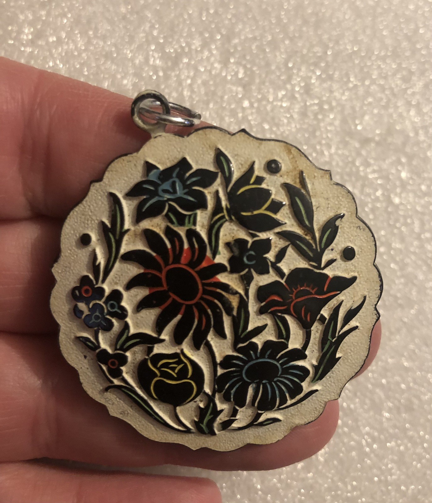 Vintage West Germany Flower Pendant Necklace Costume Jewelry GS1D23
