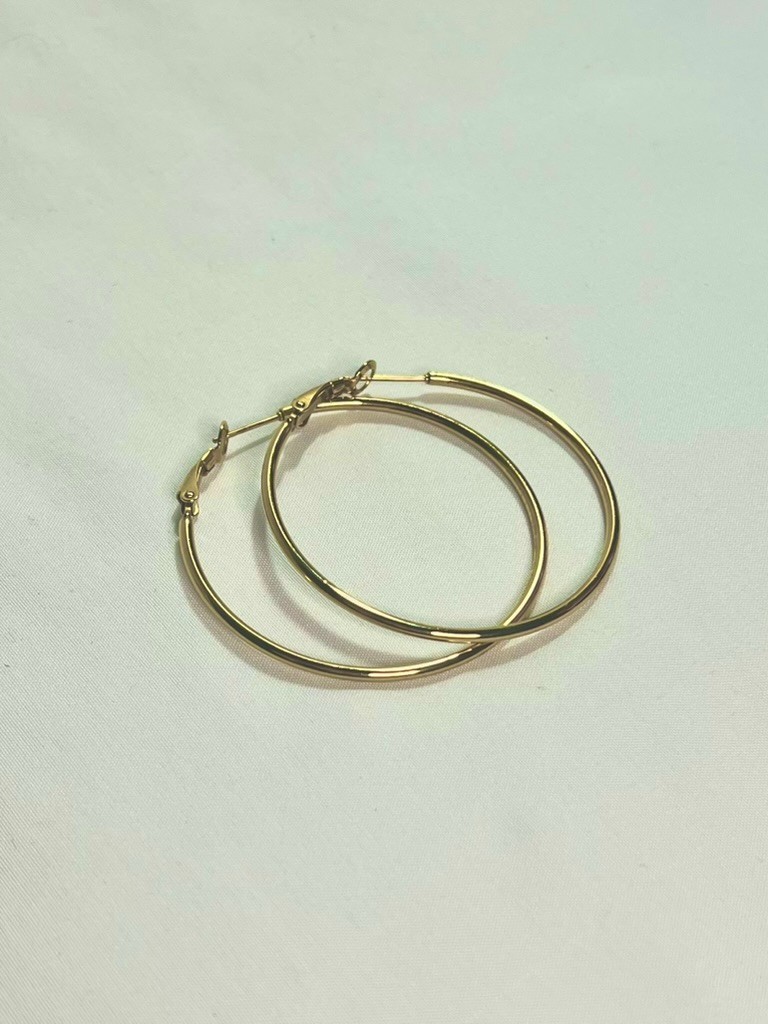 Gold Tone Jewelry Set: Rope Chain, Large Hoops, Heishi Bracelet, Belly Ring