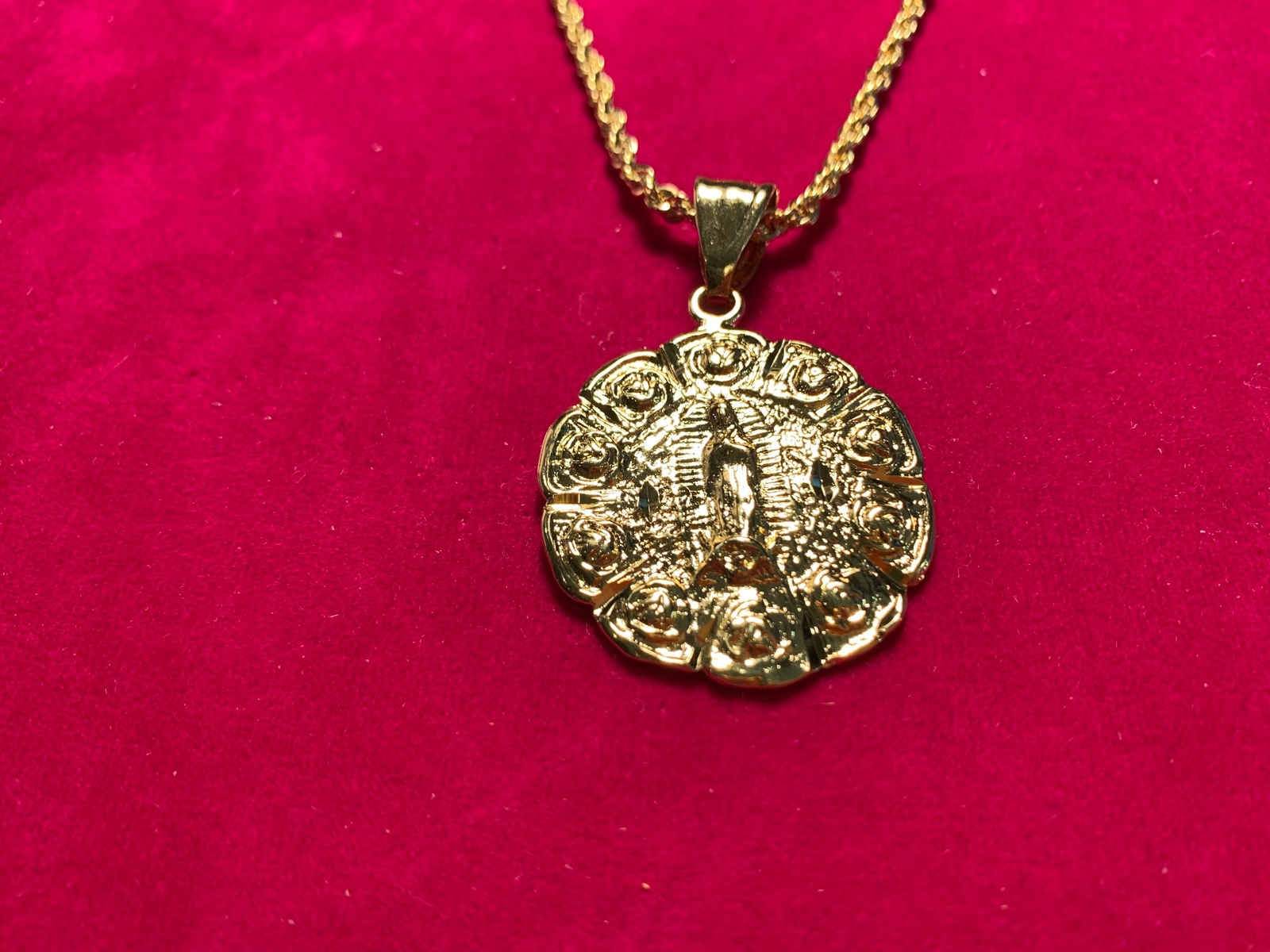 14KT GOLD PLATED 2 SIDED JESUS/VIRGIN MARY MEDALLION W/18″ 2.5MM ROPE CHAIN-3511