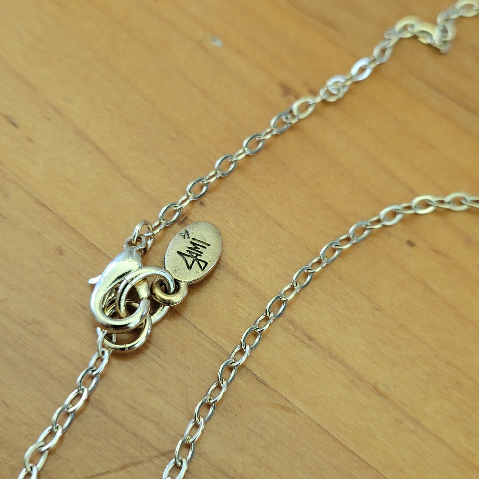 JAMI White Agate Seahorse Pendant Necklace Silver Tone Beach Boho