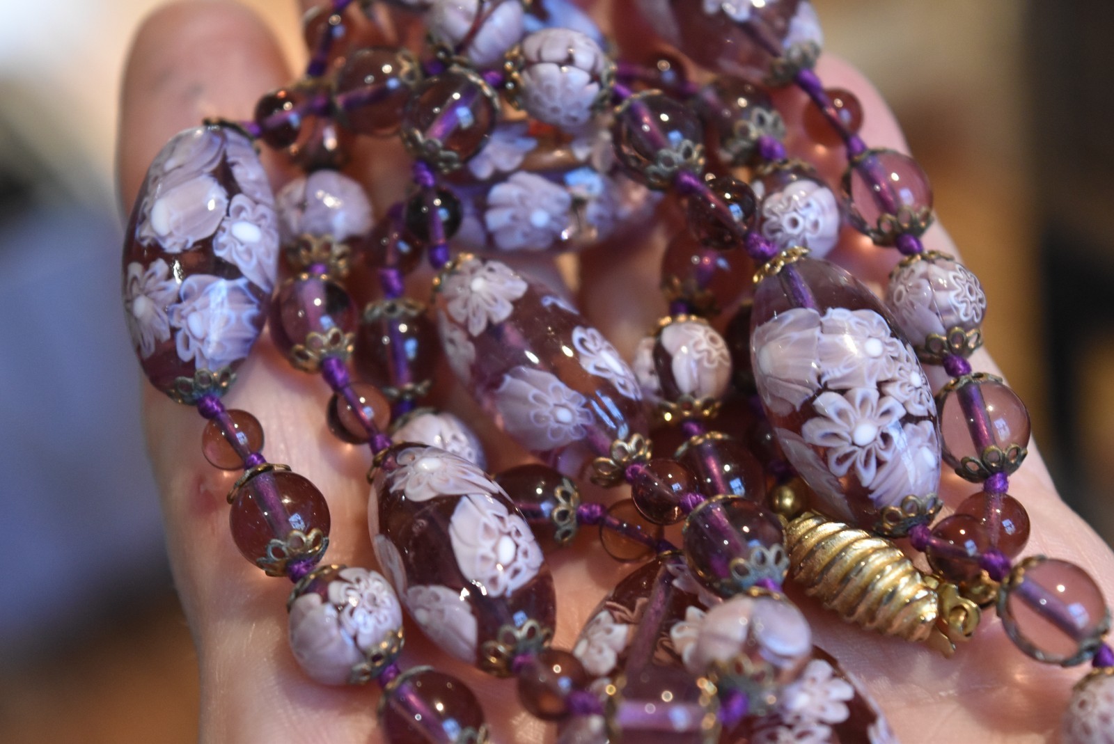 Vtg Venetian Murano Lavender Millefiori Glass Beaded Hand Knotted Necklace
