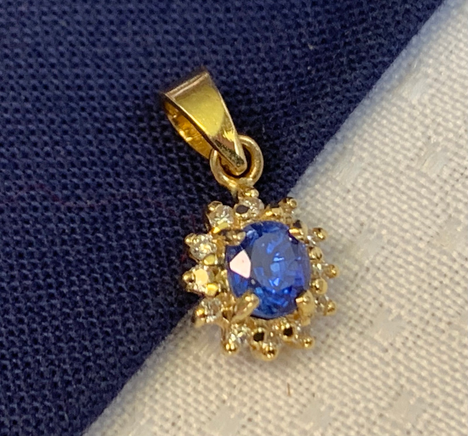 14K Yellow Gold Charm .91g Fine Jewelry Sapphire Color Stone Charm *READ*