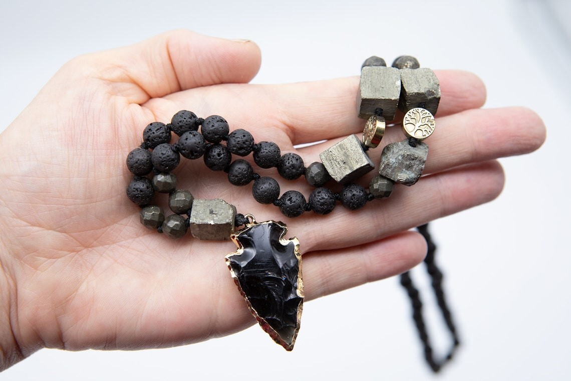 Natural Lava Rock Volcano Stone Necklace Obsidian Stone Arrow Pendant Necklace