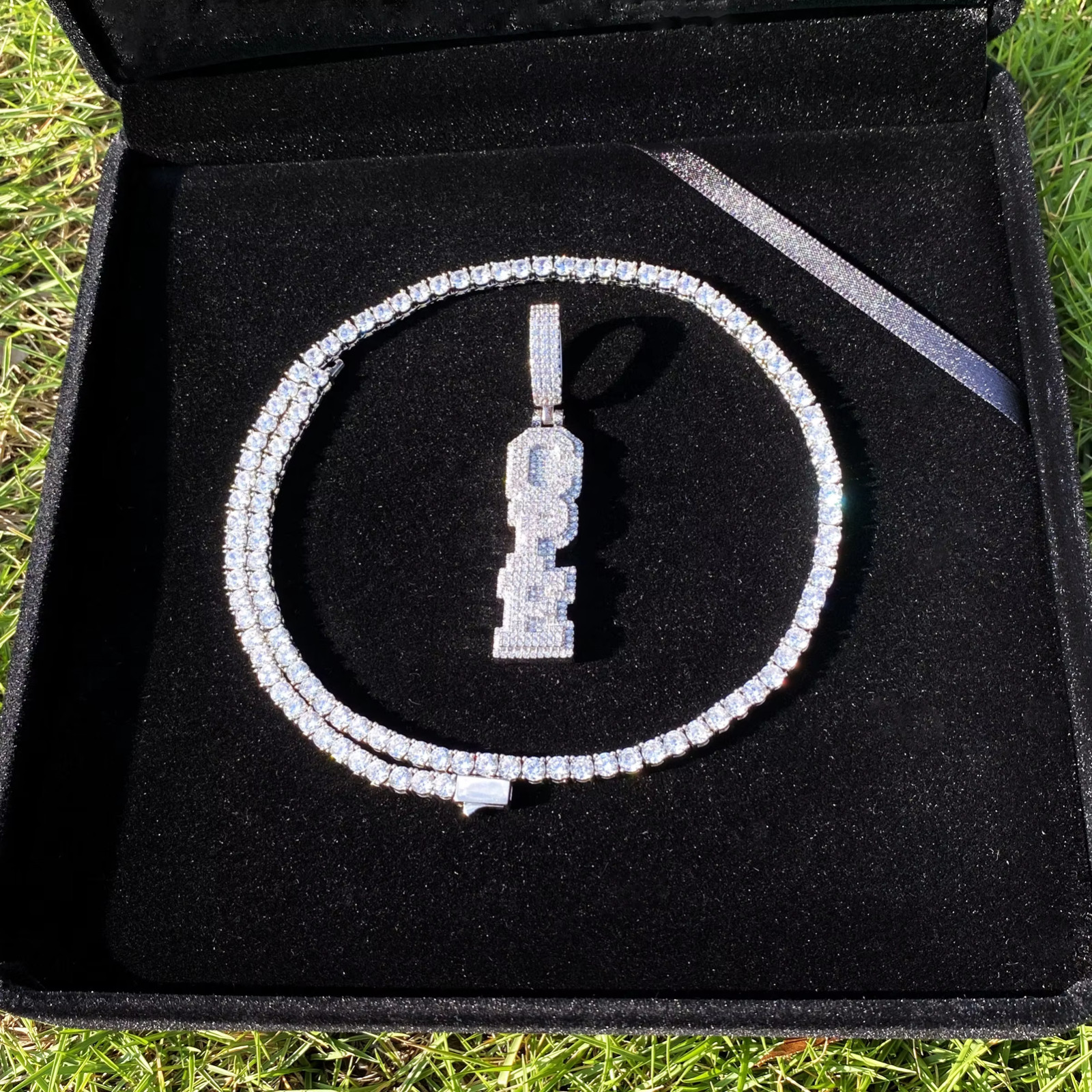 Custom Vertical Chain Iced Out Hip Hop Pendant Necklace