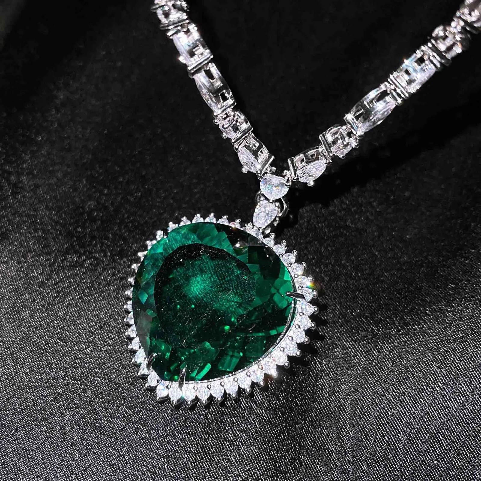 Blue Red TITANIC Heart of the Ocean Necklaces for Women Romantic Crystal