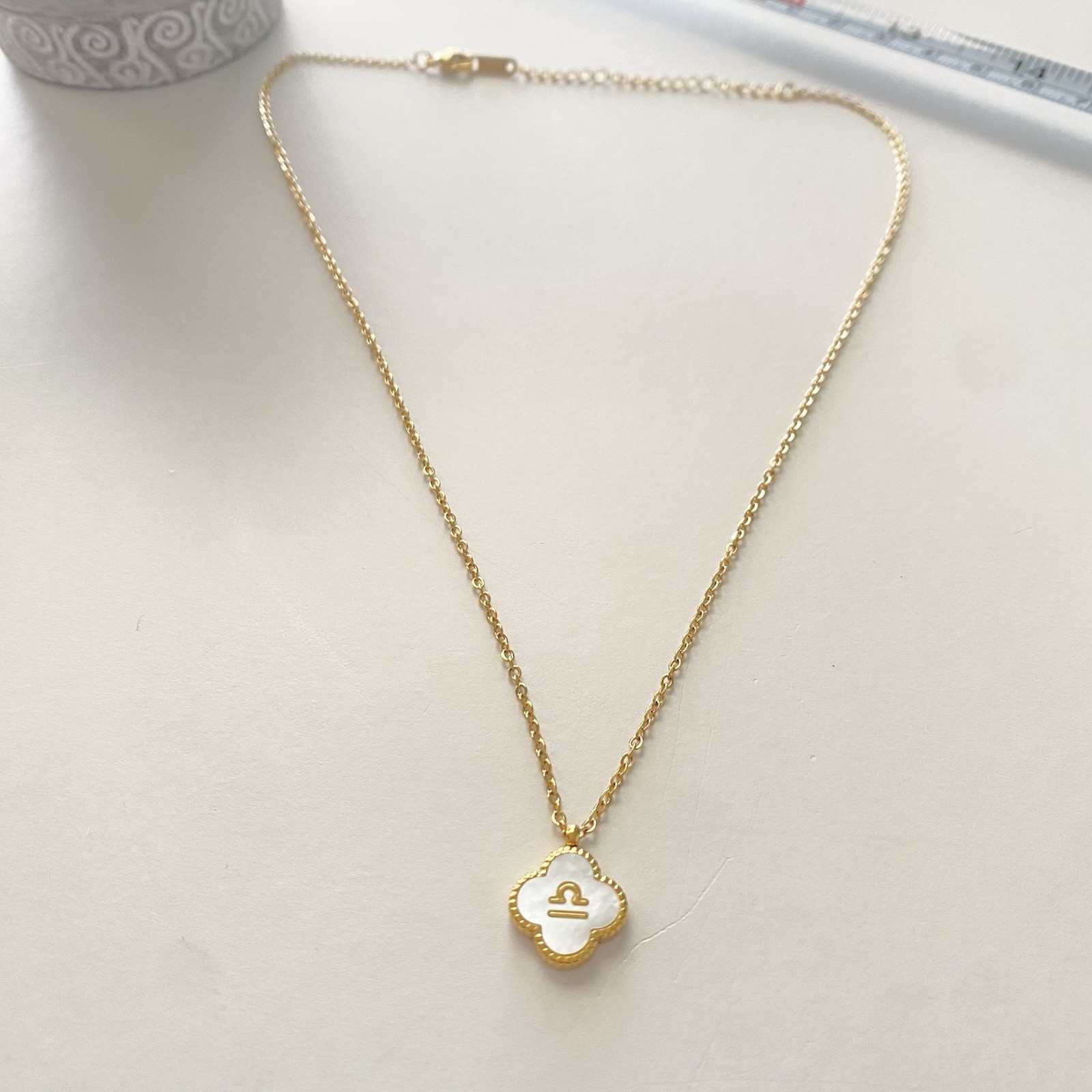 18k Gold Plate Libra Mother Of Pearl Clover Necklace Astrological Zodiac Signs