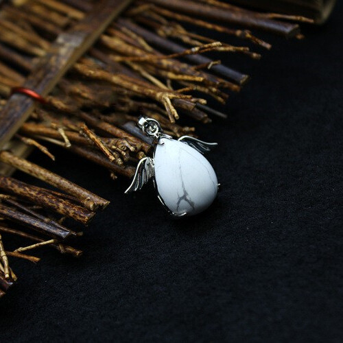 25*24mm Natural Stone Crystal Gemstone Angel Wing Pendant Unisex Adult Jewelry