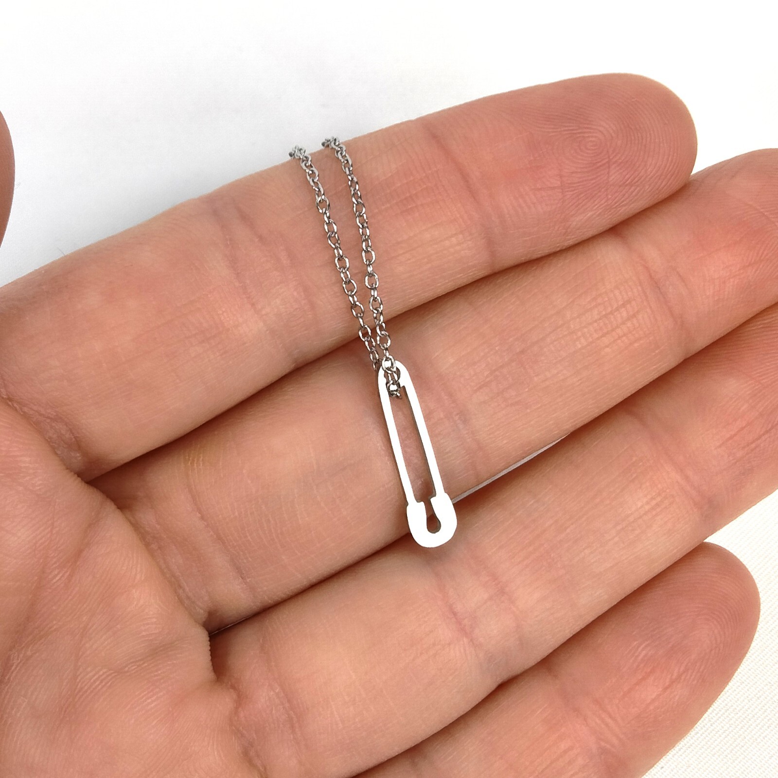 FashionJunkie4Life Stainless Steel Safety Pin Charm with 18″ Chain