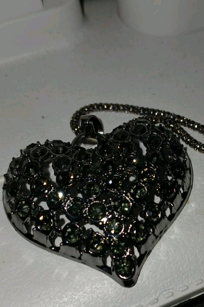 2.5″ Black Crystal Heart Shaped Pendant 24 ” Black Chain. New!! Goth, Midevil