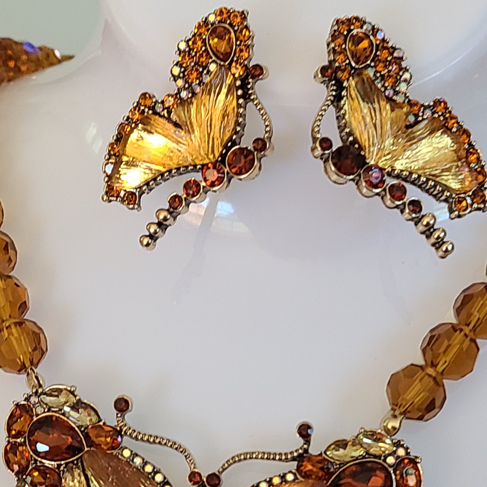 MAGNIFICENT HUGE 2 3/4 ” BUTTERFLY NECKLACE AND EARRINGS SET FACETED CRYSTALS