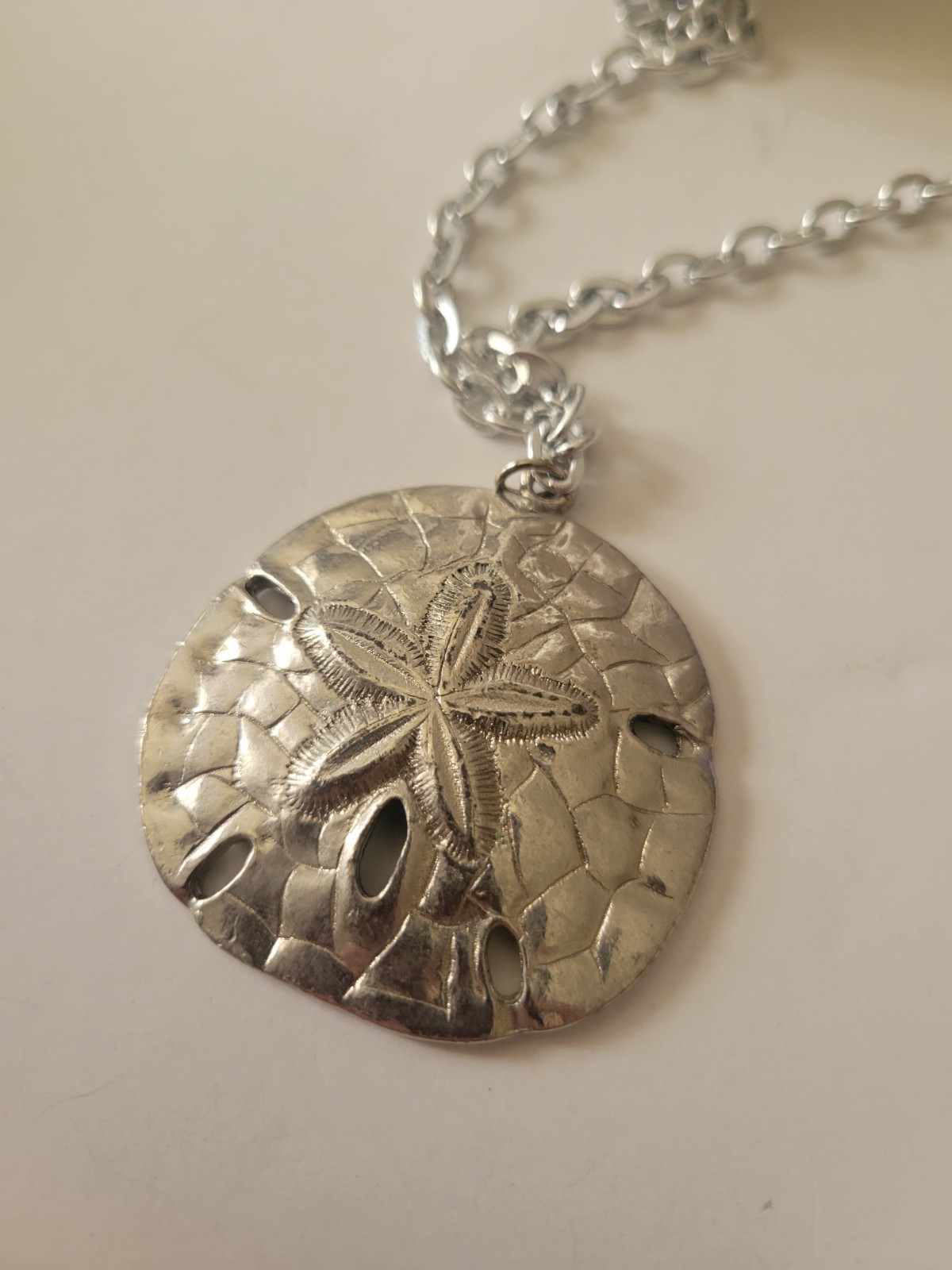 Vtg Sand Dollar Starfish Necklace Silver Tone Long Chain 16″ Beach Coastal