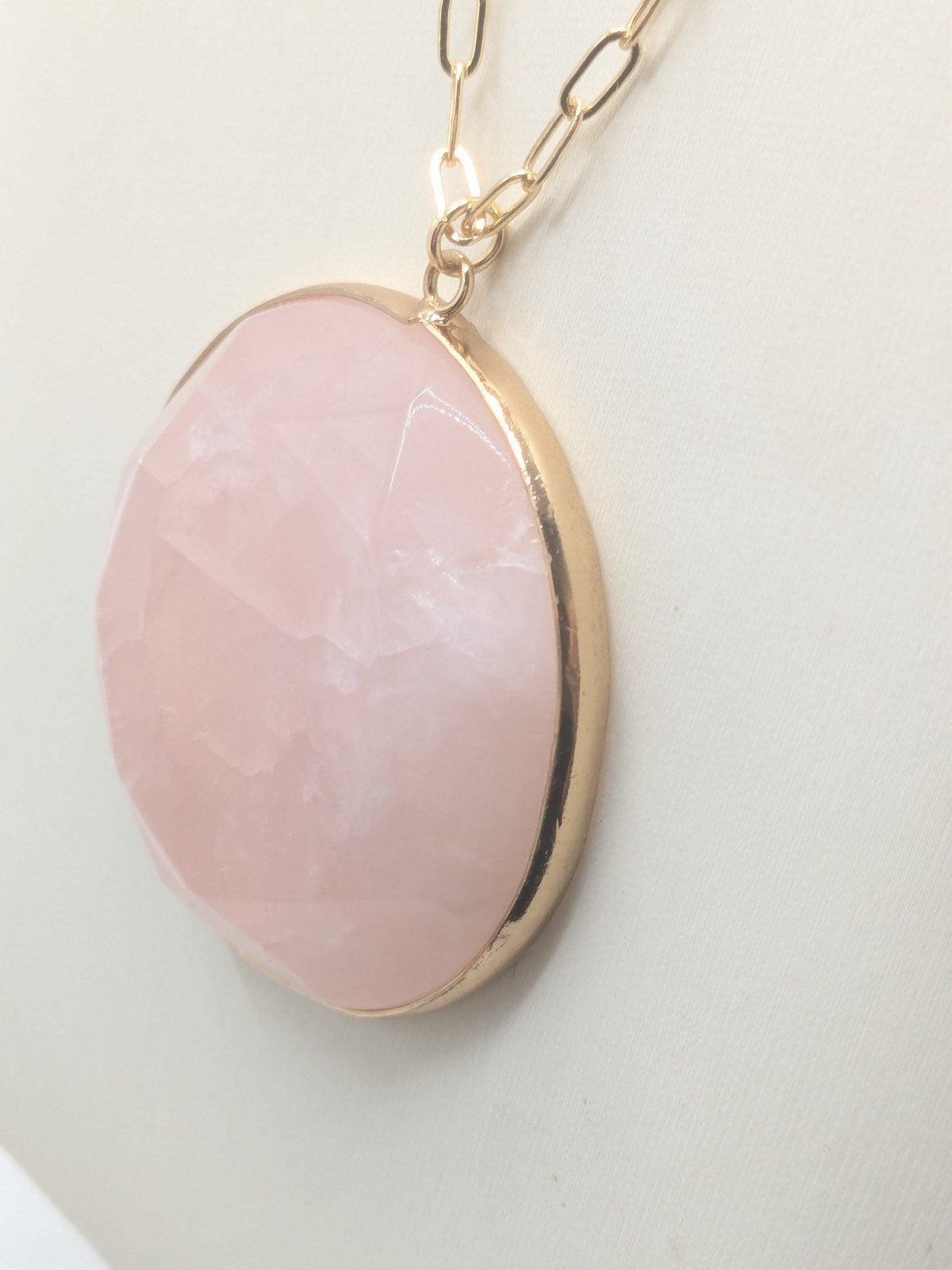 And Lovely Gold Tone Chain with Rose Quartz Pendant Necklace NWT