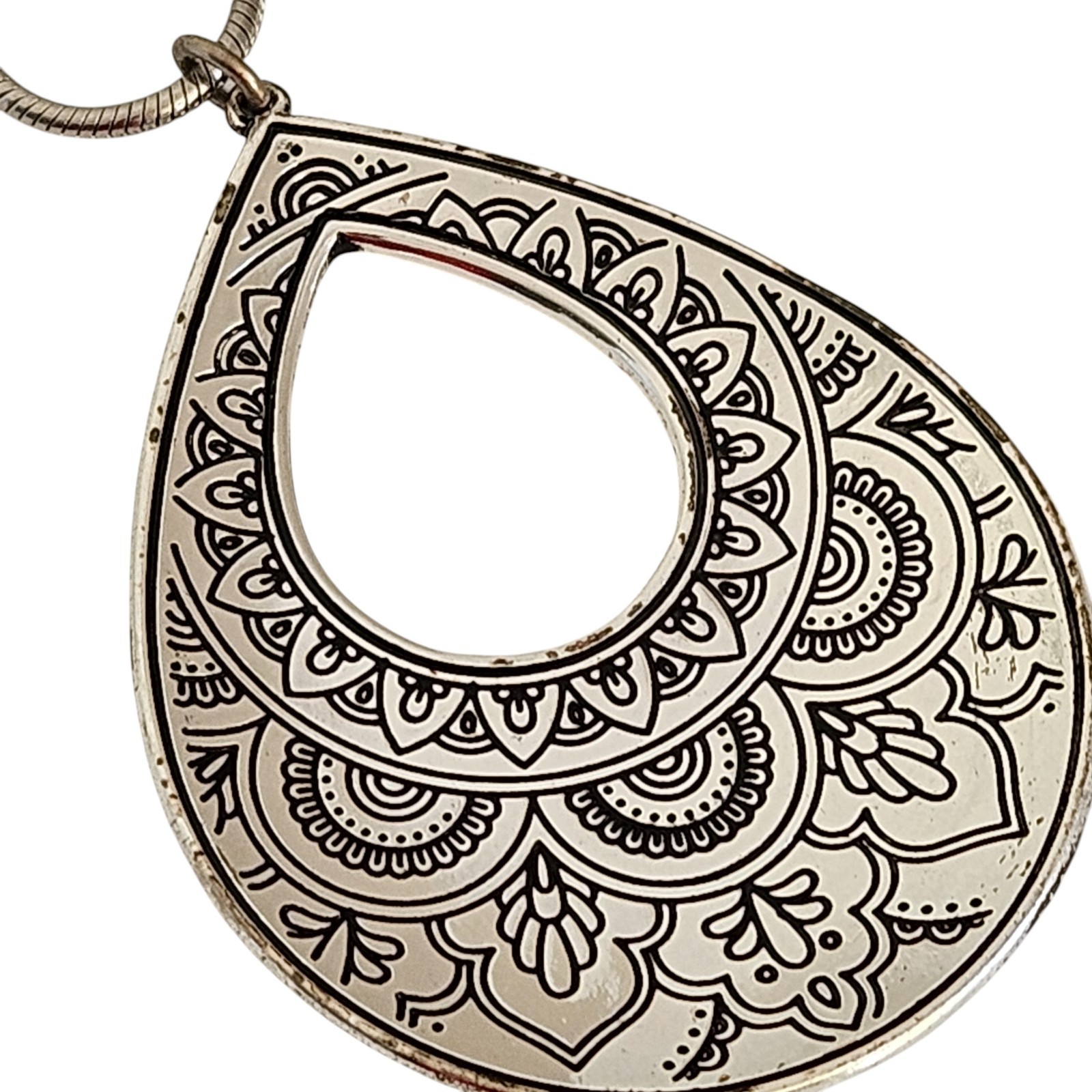 Silver Tone Engraved Medallion Snake Chain Adjustable Necklace 30″ plus
