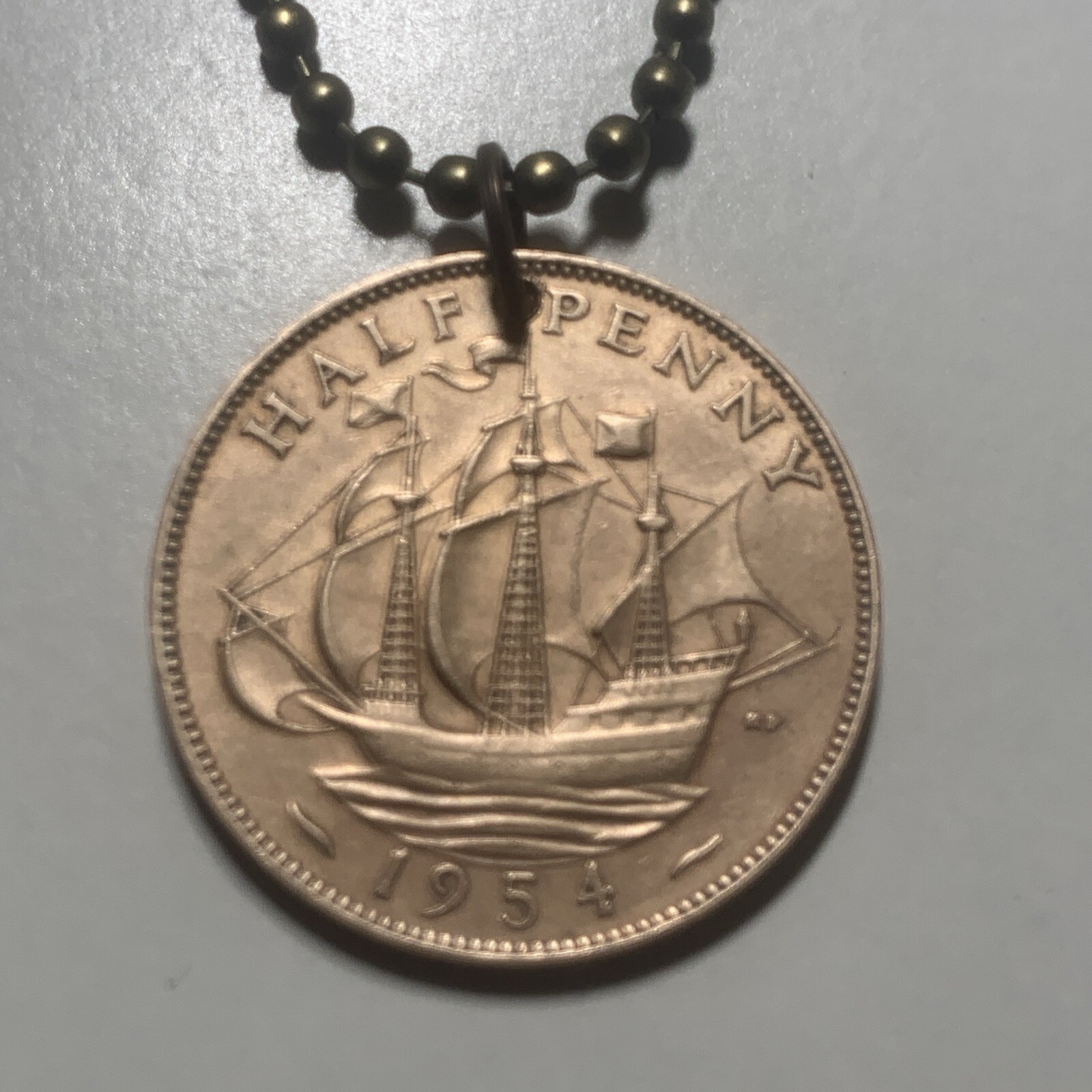 United Kingdom 1/2 Penny Coin Pendant Necklace English Galleon. A1