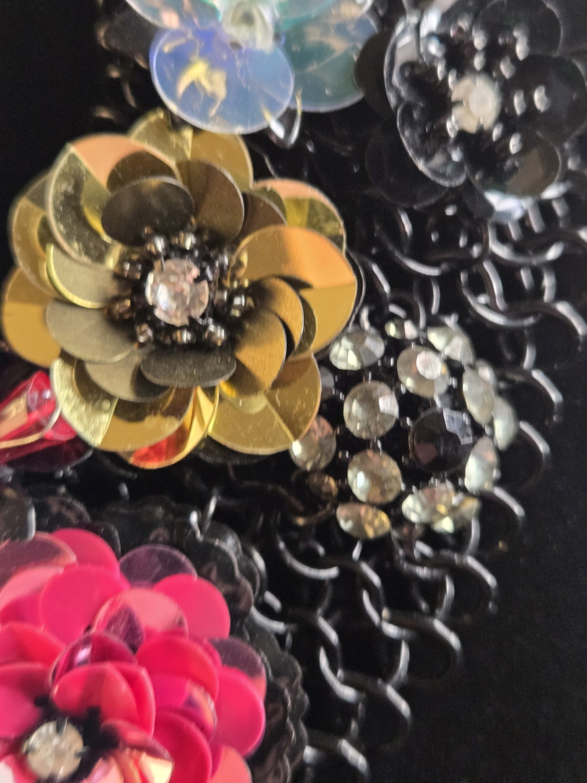 ALDO BLACK STATEMENT NECKLACE CHUNKY FLORAL EMBELLISHED BIB DESIGN