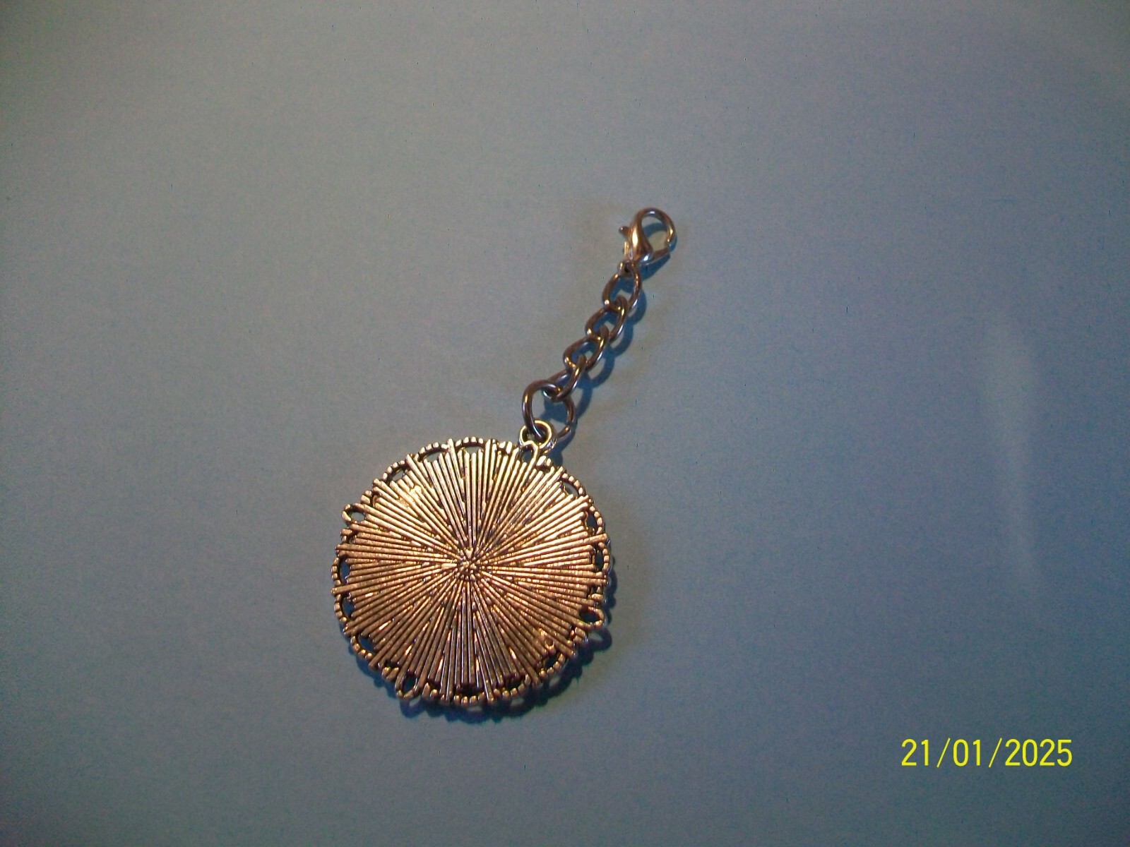 HALF PENNY – BRITANNIA – LIMITED EDITION – SILVER CASED PENDANT – 1917 to 1936