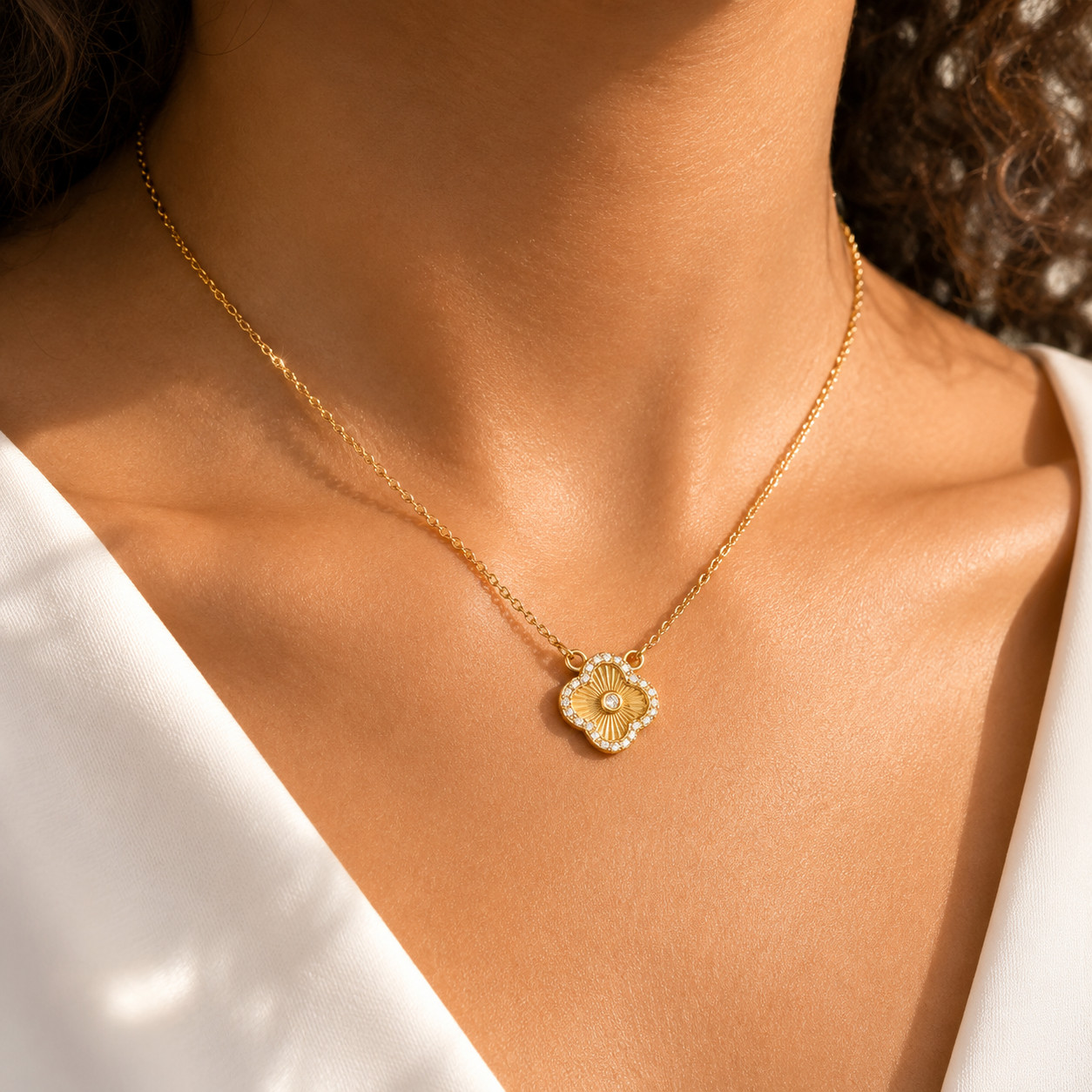 Flower Shape Pendant Necklace CZ Center Stone 18K Gold PVD Stainless Steel