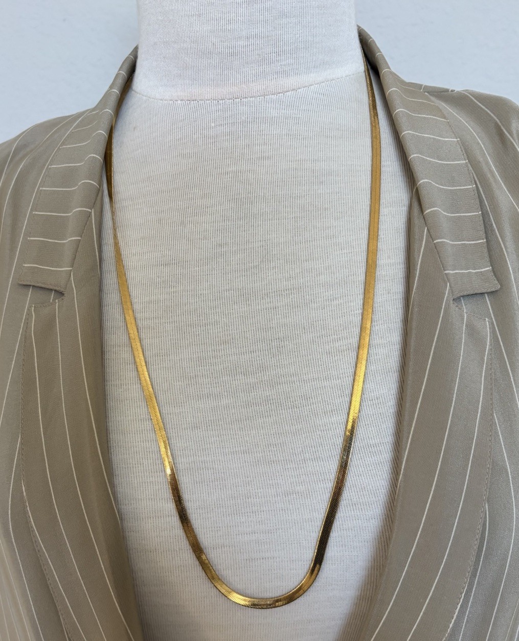 VTG Napier Chain Necklace 29” Flat Herringbone Gold Tone Designer Signed Retro