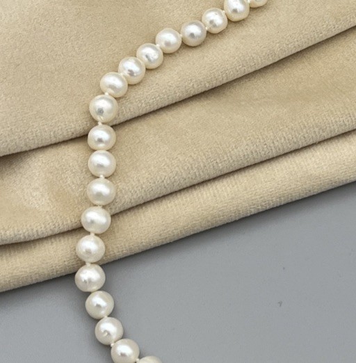 Real Cultured Pearl Necklace 46cm Knotted Silver Tone Floral Clasp