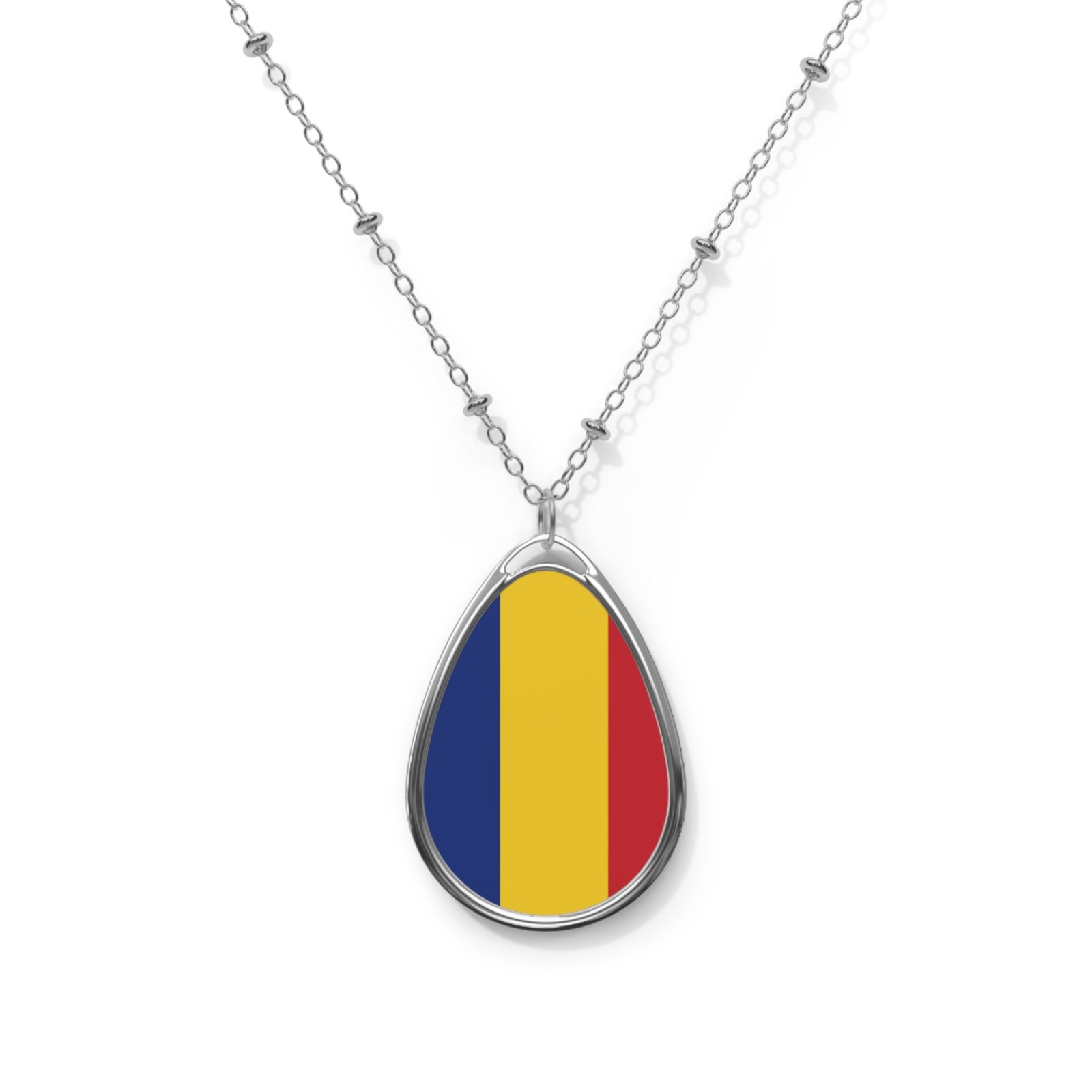 Romania Flag Oval Necklace – Romanian Heritage Pendant – One Size / Silver