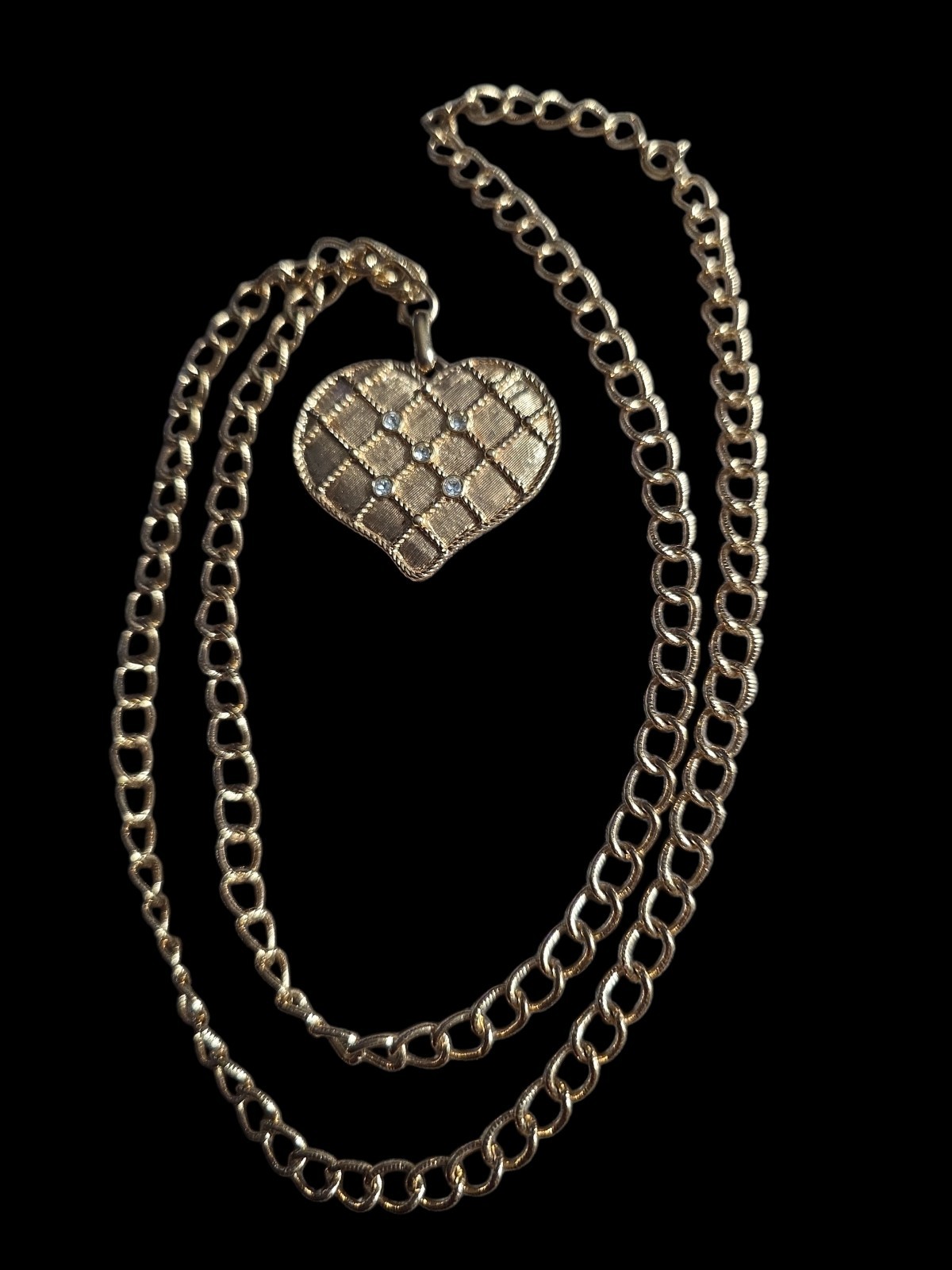 Modern Goldtone Rhinstone Heart Necklace 32 In