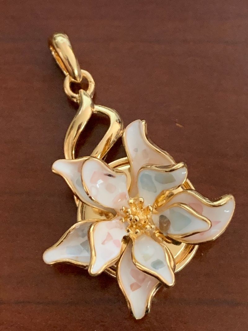 Snap Jewelry Gold Pendant Swirl Designer Fits 18-20mm Ginger Style Charms NEW
