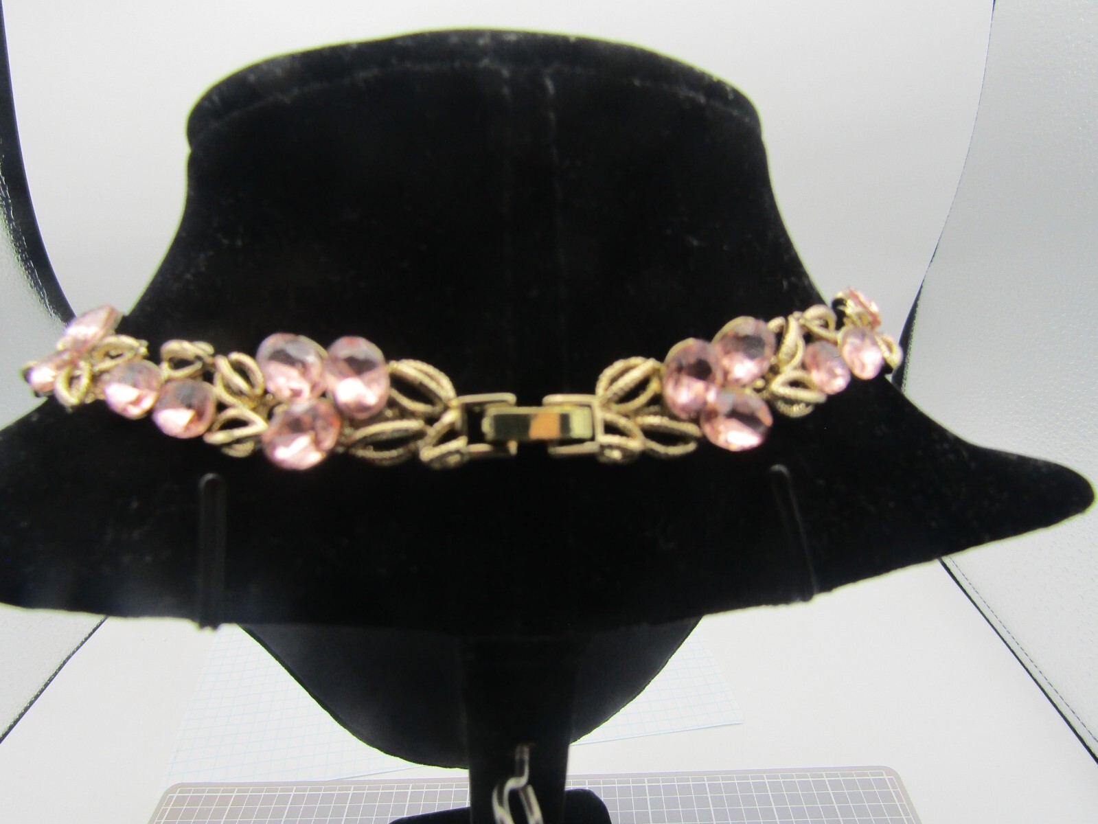 17″ STATEMENT NECKLACE AND EARRING SET GOLD TONE & PINK CRYSTALS NWOT w box