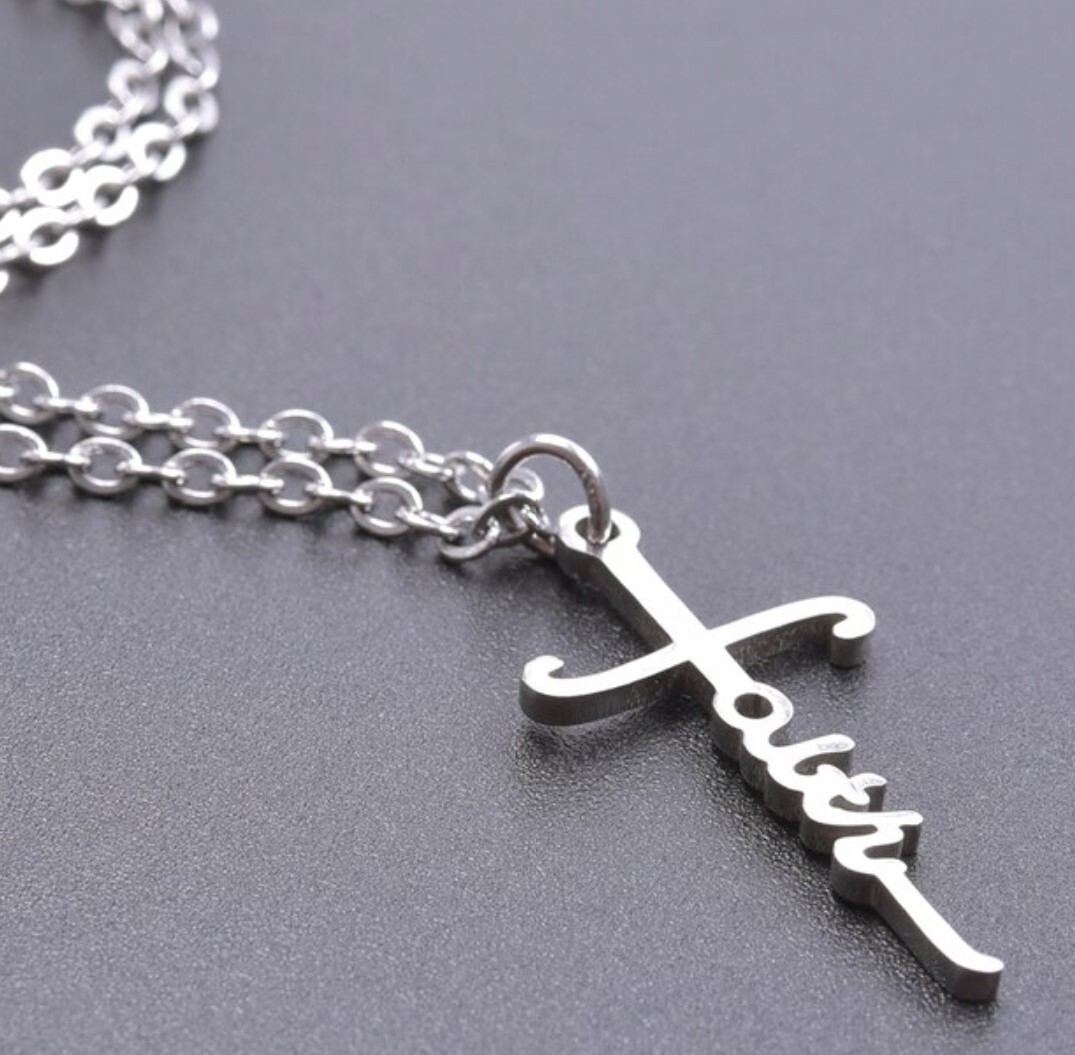 Stainless Steel Cross pendant with chain 50 cm( 19..7 in)