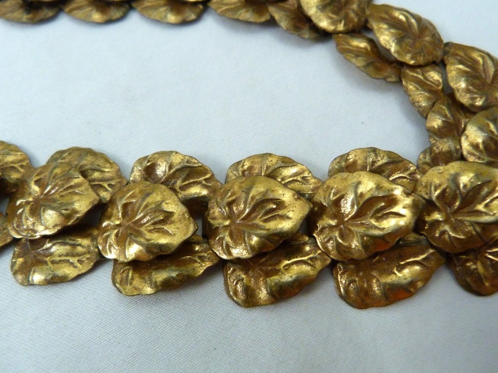 ANTIQUE VINTAGE 1930’s GERMANY LAYERED EMBOSSED LEAVES GOLD VERMEIL NECKLACE