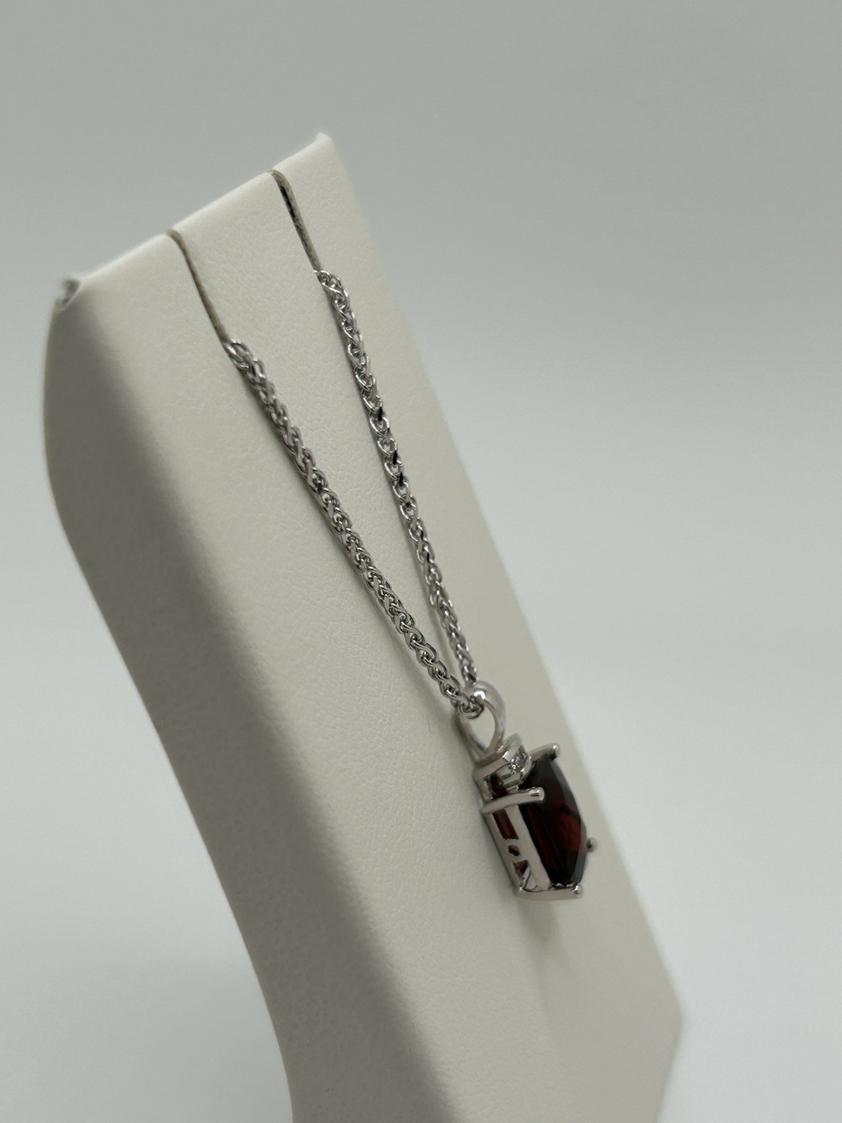 Natural Garnet/Diamond 14k White Gold Necklace Authentic Custom Piece 16 Inch