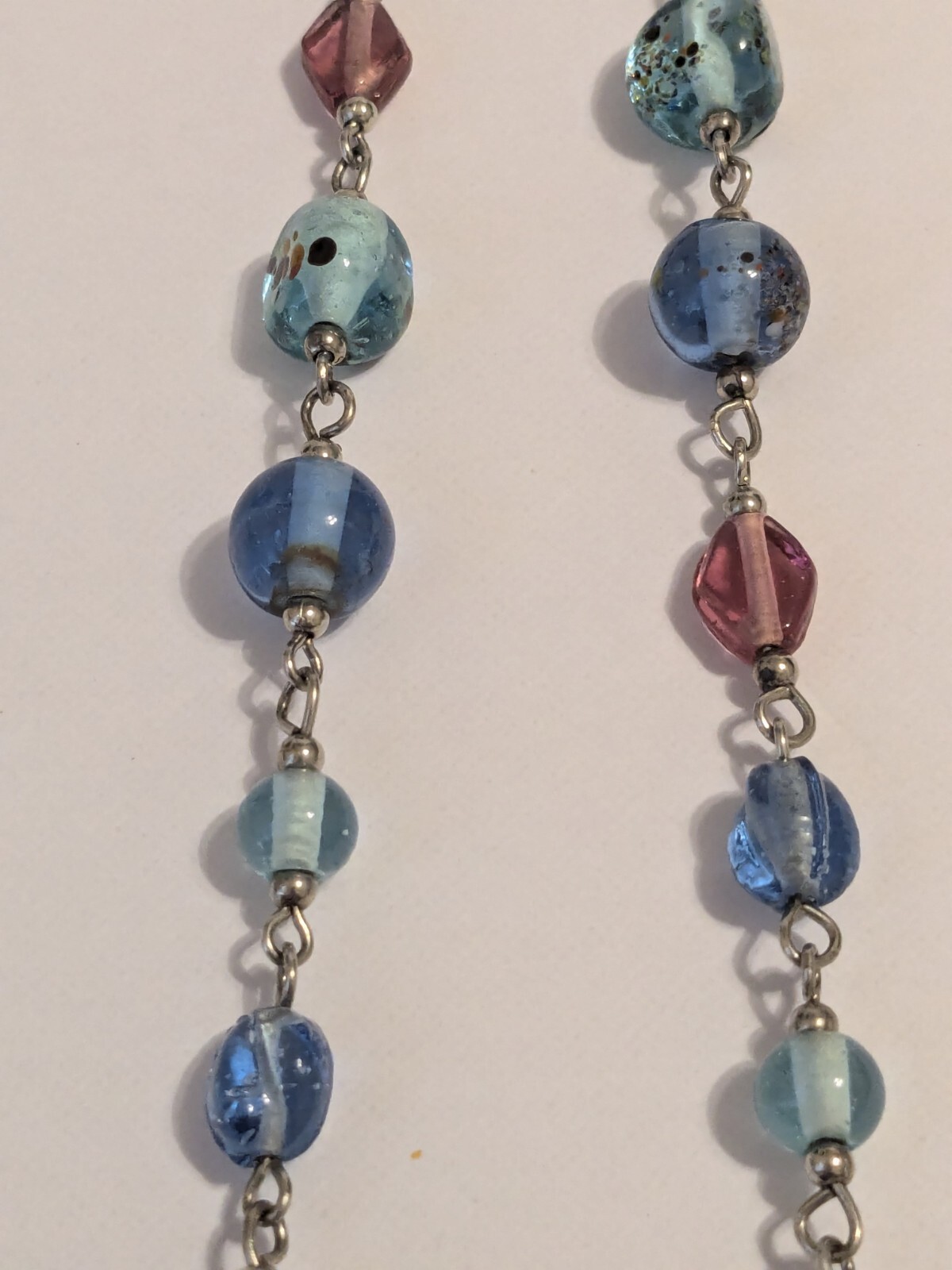Infinity Style Multicolor Glass Bead Necklace. Silver Tone. 40″. Various Shapes.