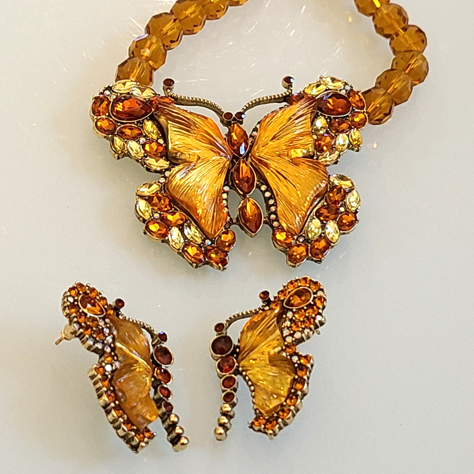 MAGNIFICENT HUGE 2 3/4 ” BUTTERFLY NECKLACE AND EARRINGS SET FACETED CRYSTALS