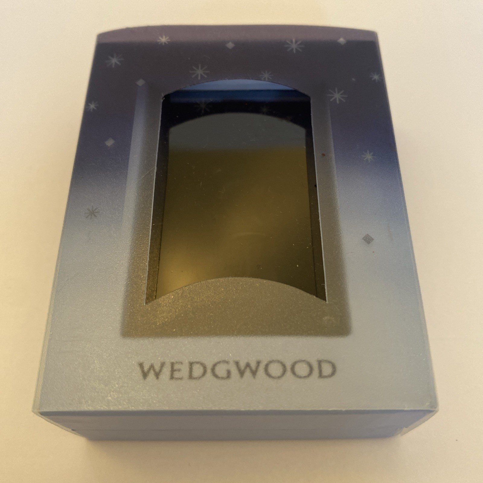 Wedgwood Gold Tone Necklace Key and Black Heart Original box 16in/40cm