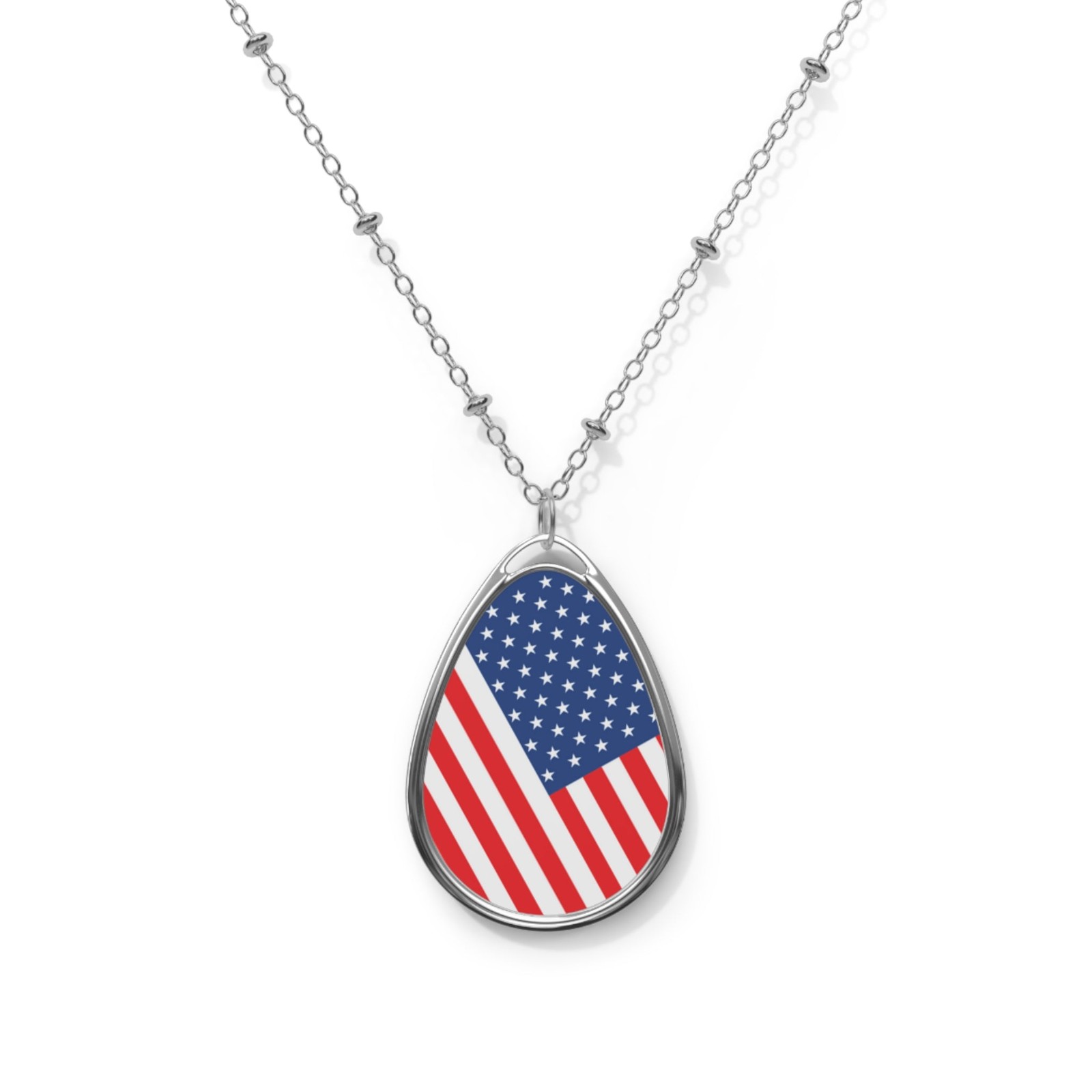 USA Flag Oval Necklace – American Pride Pendant – One Size / Silver