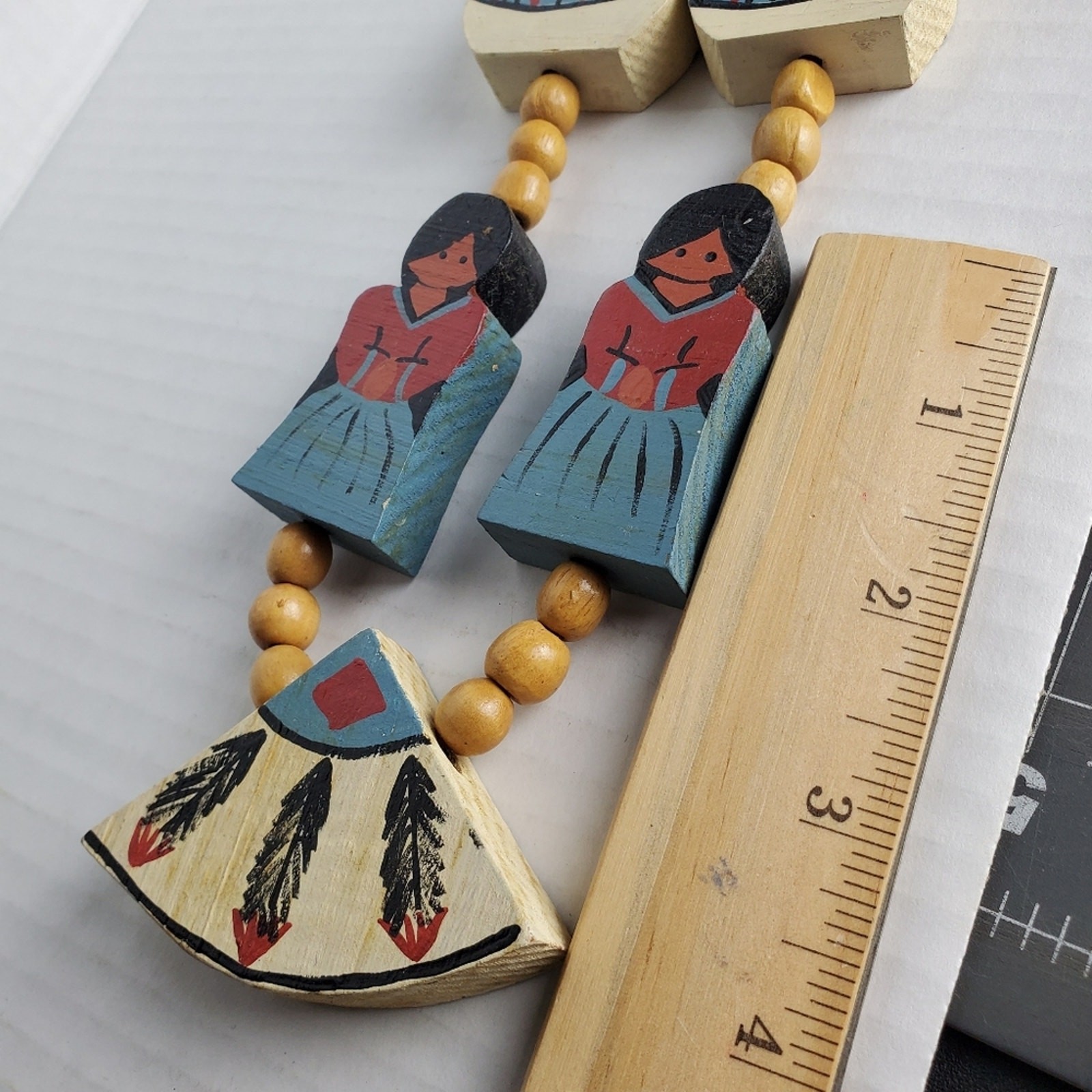 Wood Southwestern Girl Vases Beaded Art to Wear Character Necklace 28″