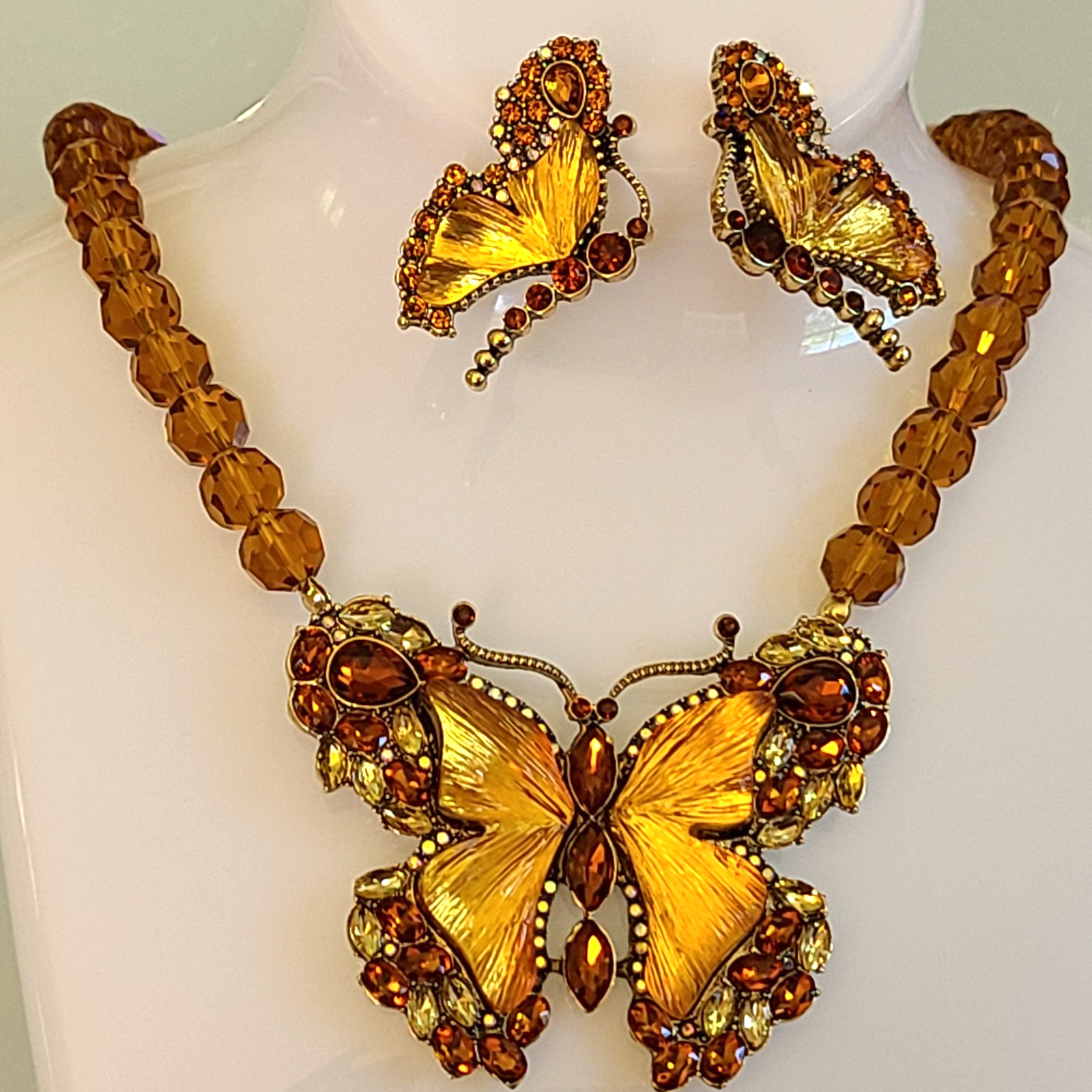 MAGNIFICENT HUGE 2 3/4 ” BUTTERFLY NECKLACE AND EARRINGS SET FACETED CRYSTALS