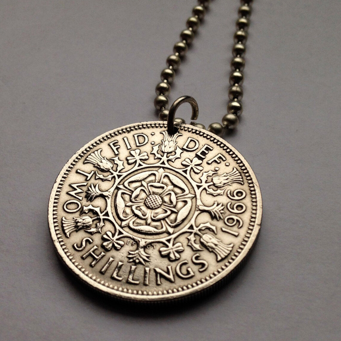 United Kingdom England 2 Shillings coin pendant English tudor rose London 001772