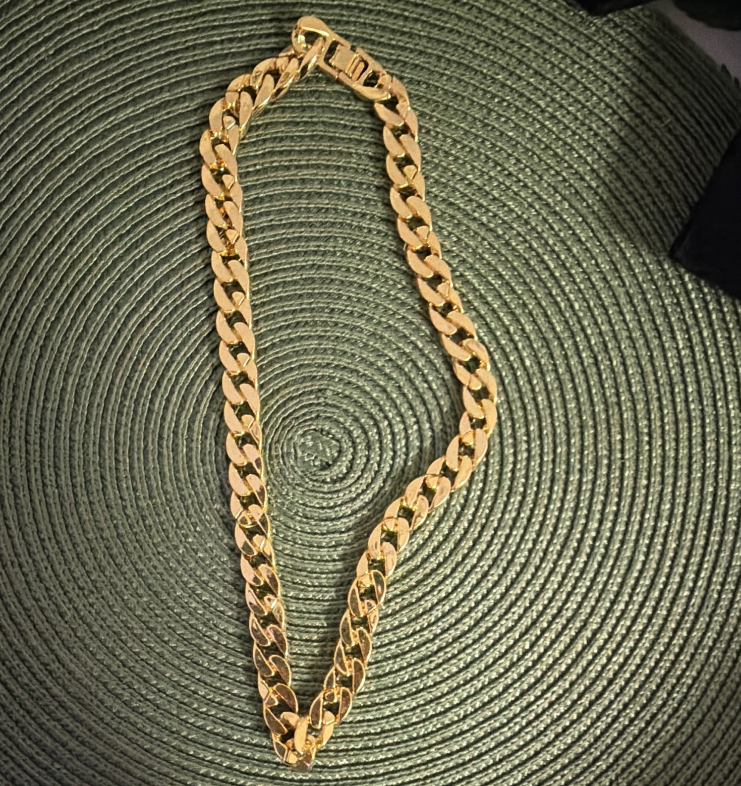 Gold Tone Metal Curb Link Chain Necklace, No Stone, Box Clasp Closure