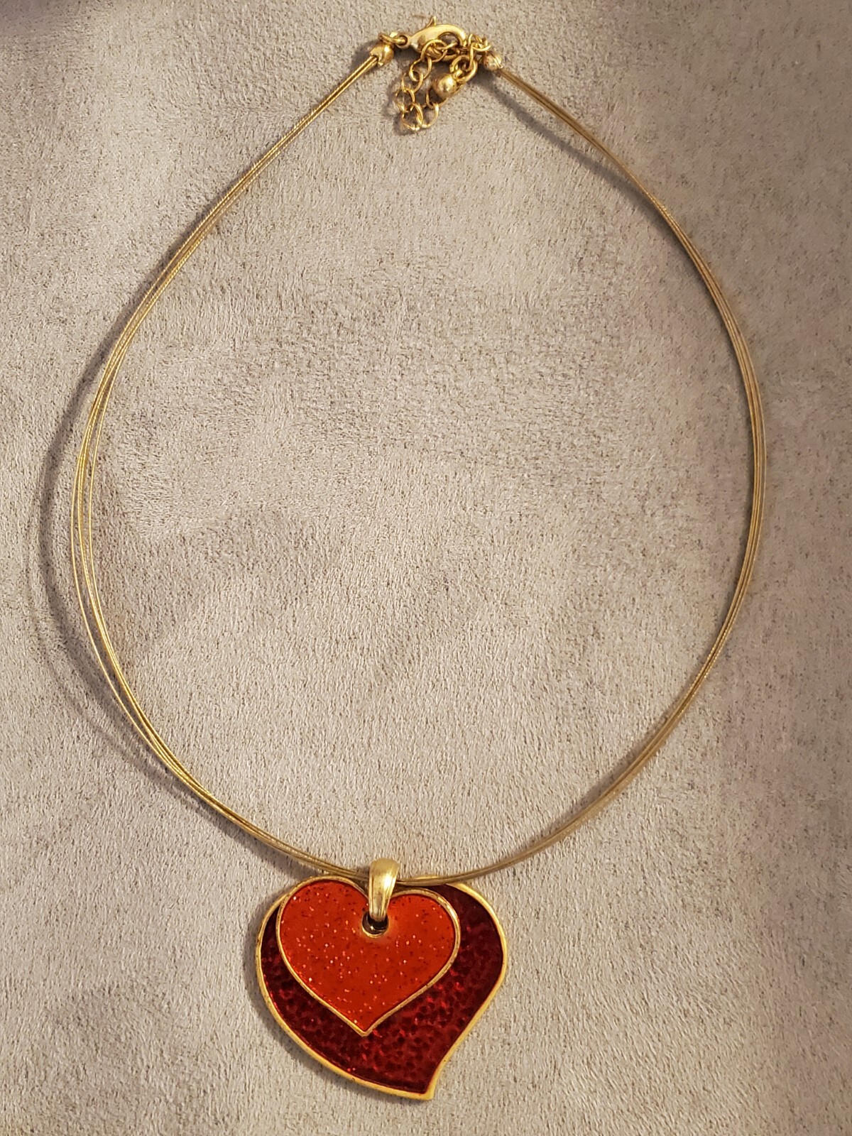 Modern Retro Pattern Heart Wire Necklace Enamel