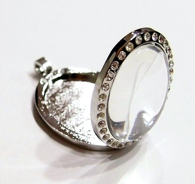 40×30 mm Origami Owl Silver 32 Crystals Floating Locket (Cameo Included), Nice